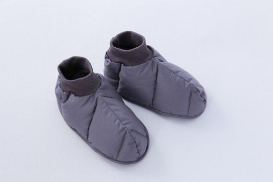 新品未使用　1月購入イワタの羽毛レッグウォーマー ダウン95%フェザー5%M その他 ウォーマー – 寝具のイワタ